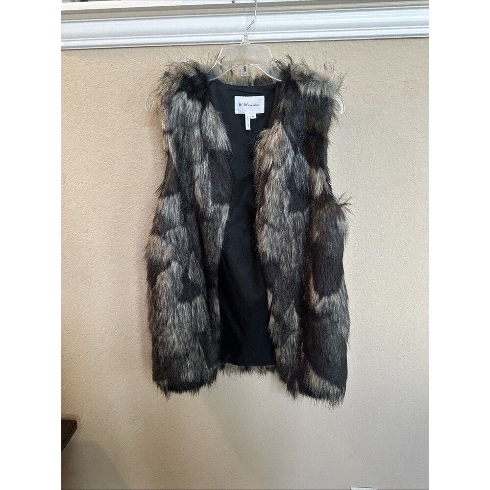 BCBGeneration Faux Fur Abstract Print Vest Sz XS - Picture 5 of 9